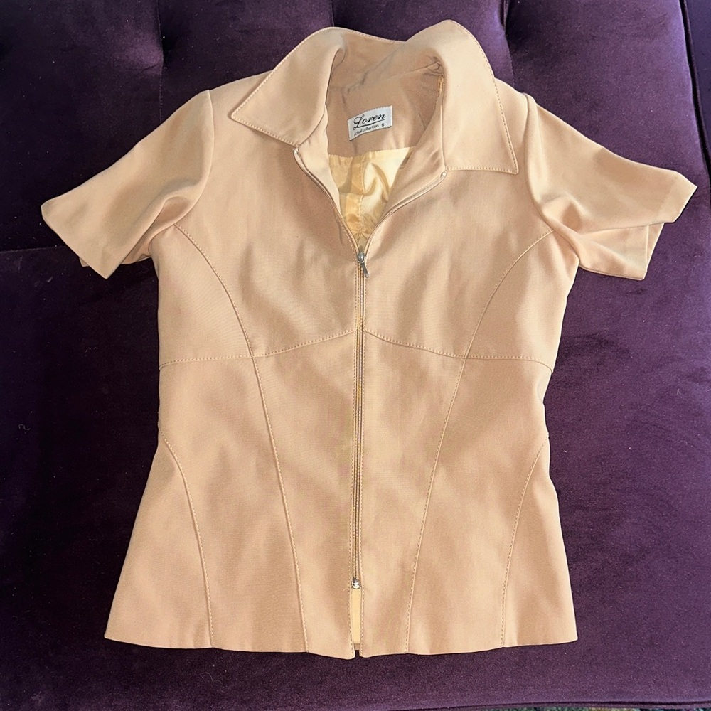 Vintage Beige Zip-Front Short Sleeve Top